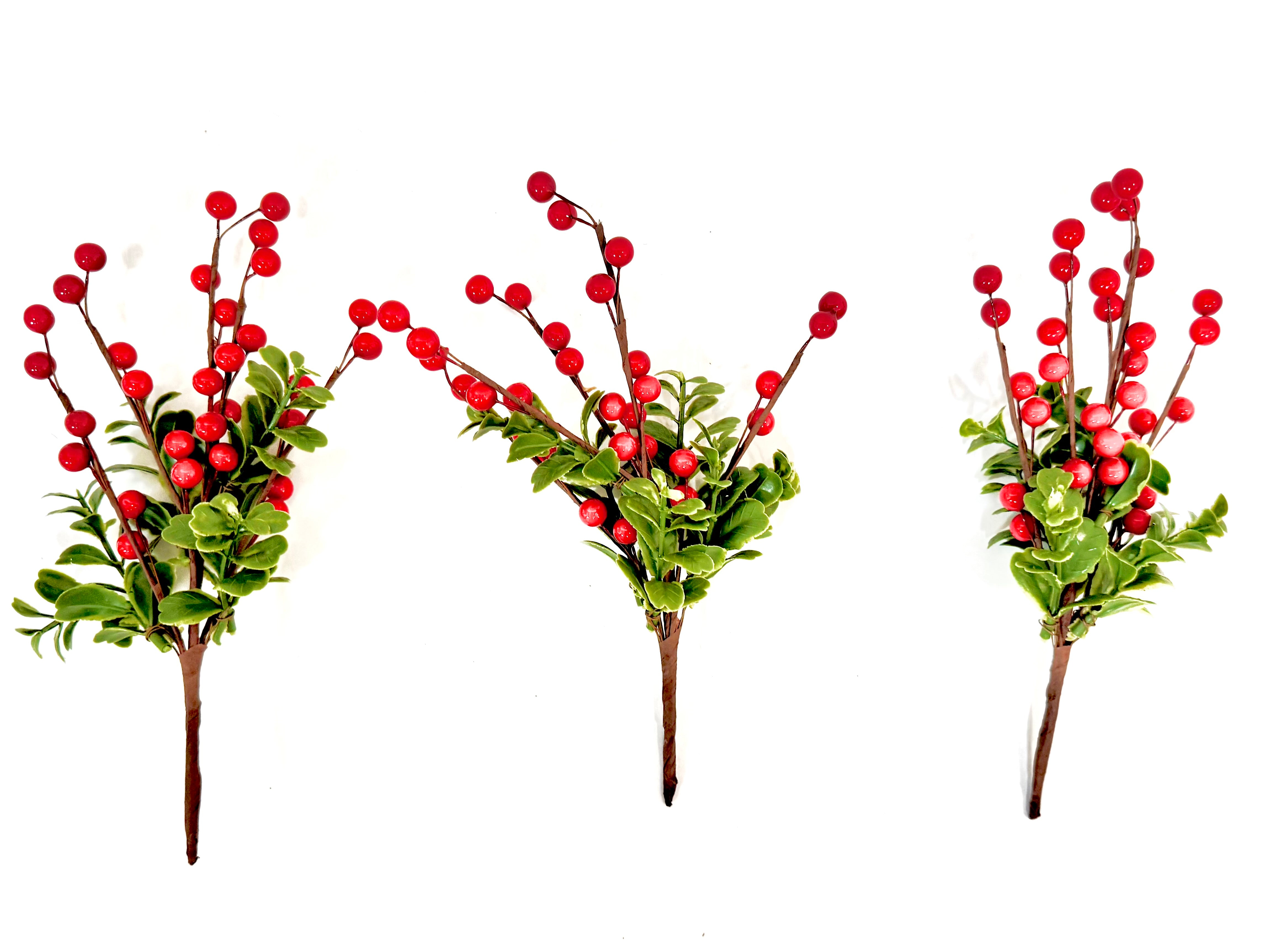 Red Berry & Pinecone Pick