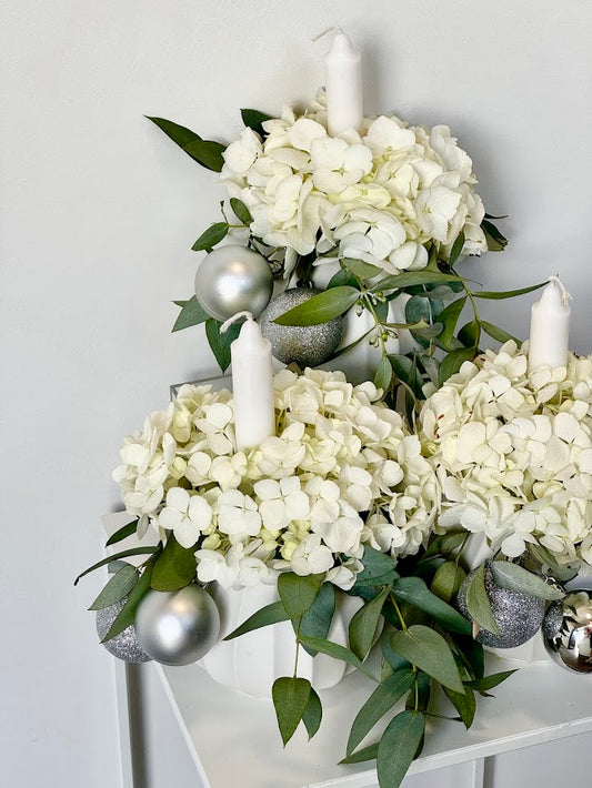 White & Green Vase Table Arrangements